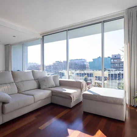Seaside Design Apartment. Apartamento